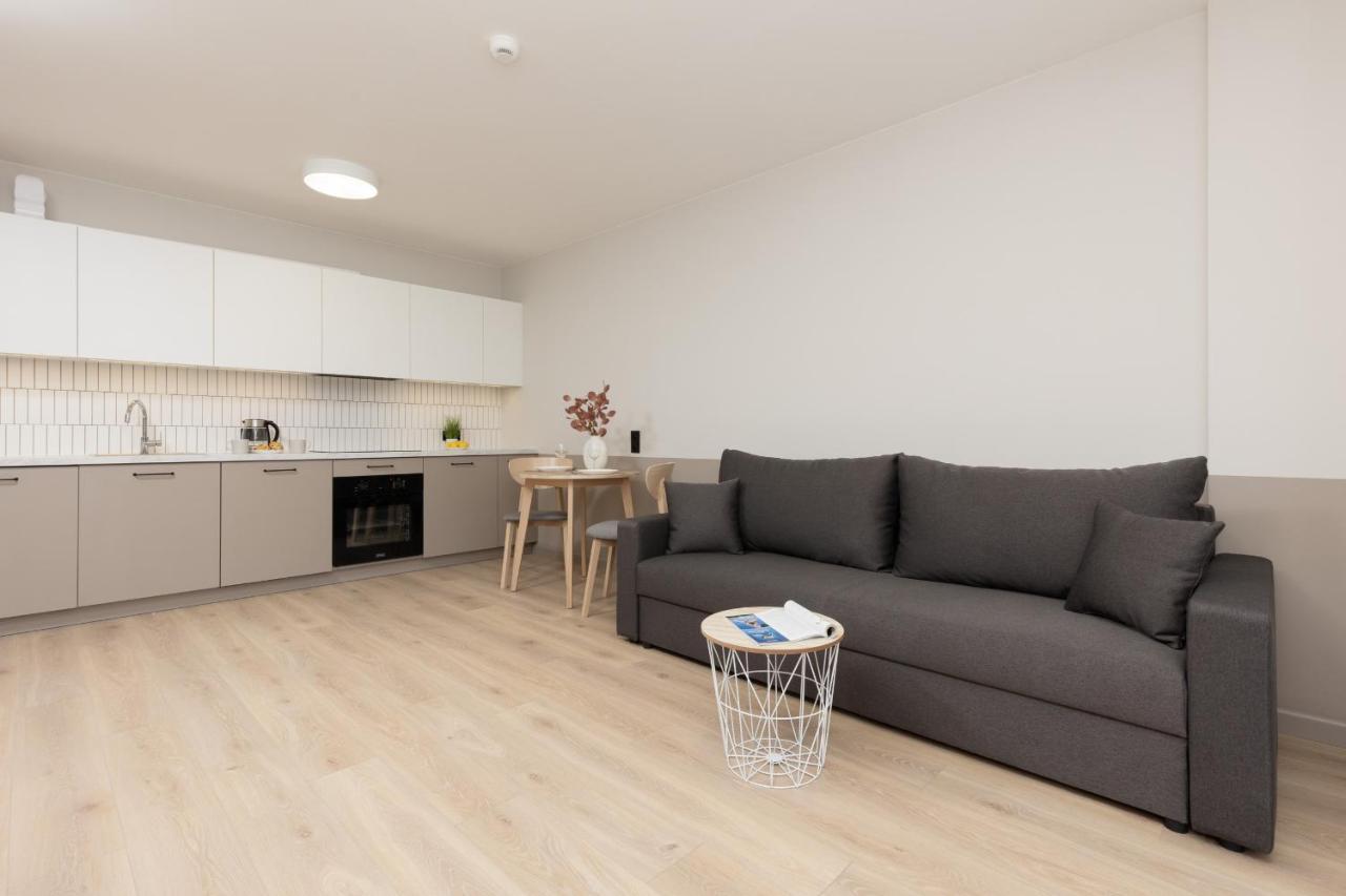 Aparthotel Mokotow Business Center By Noclegi Renters Varsavia Esterno foto