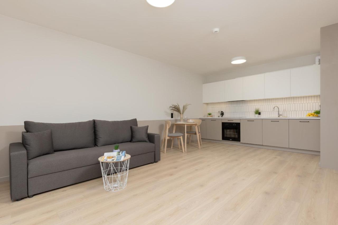 Aparthotel Mokotow Business Center By Noclegi Renters Varsavia Esterno foto