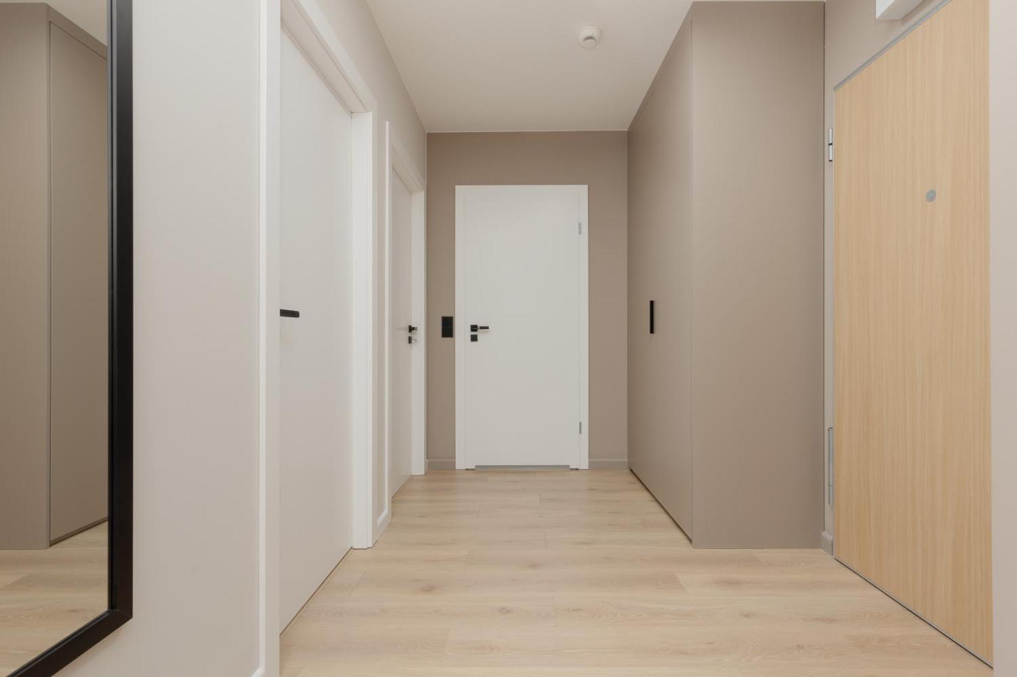 Aparthotel Mokotow Business Center By Noclegi Renters Varsavia Esterno foto