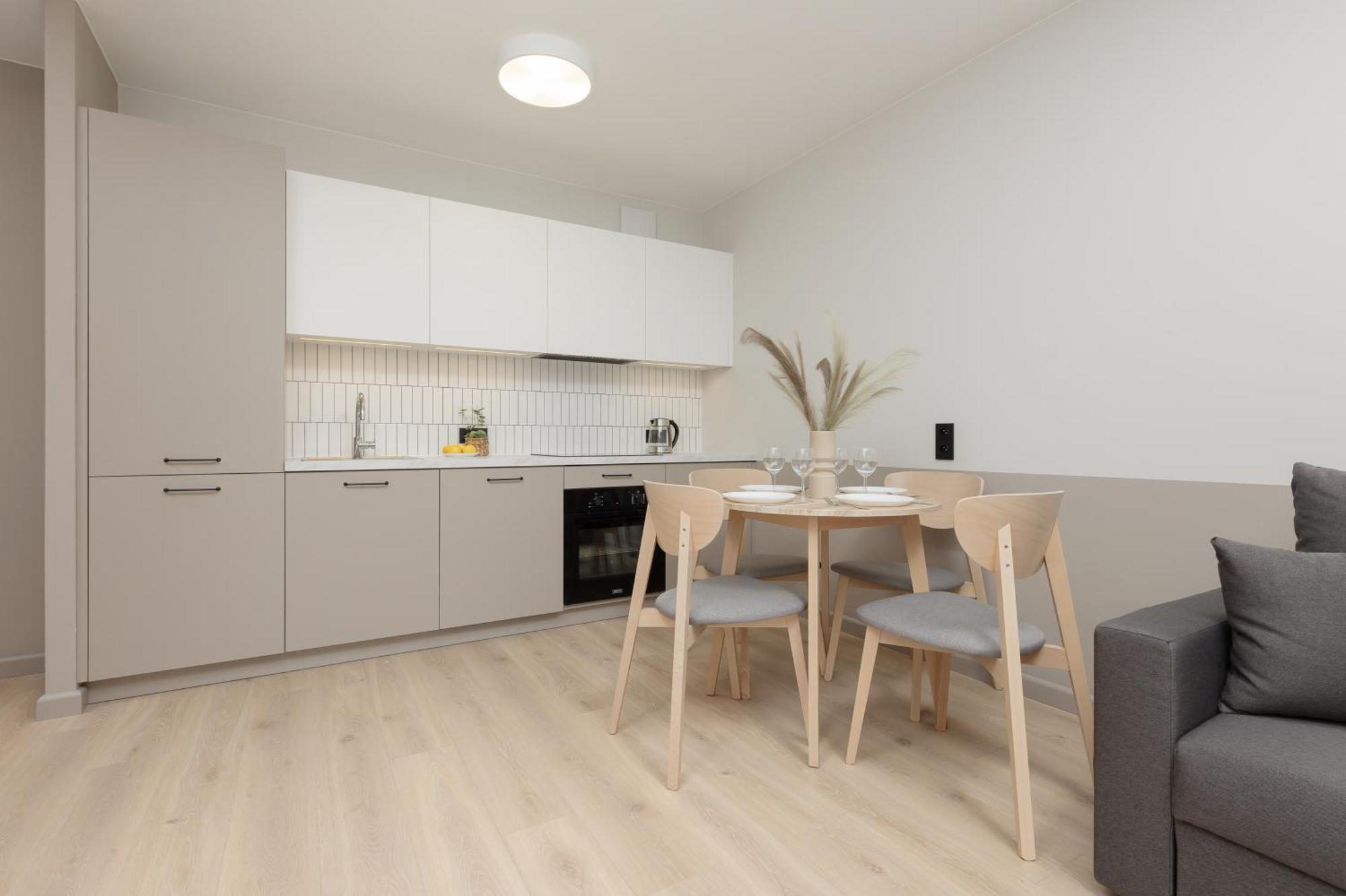 Aparthotel Mokotow Business Center By Noclegi Renters Varsavia Esterno foto