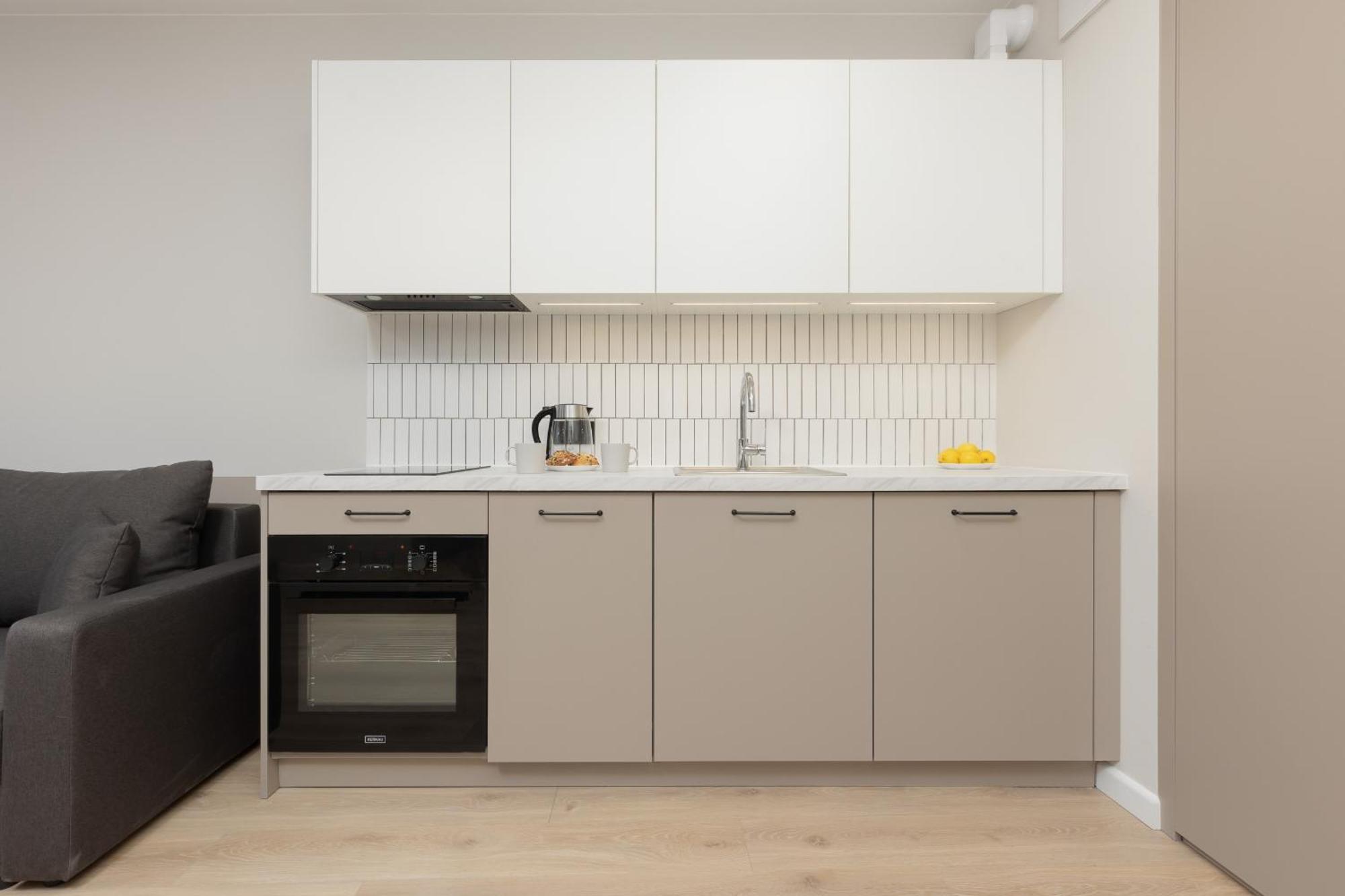 Aparthotel Mokotow Business Center By Noclegi Renters Varsavia Esterno foto